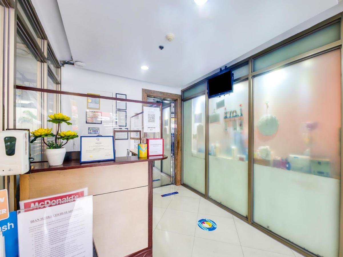 Oyo 893 Dian Suites Makati Manila Luaran gambar