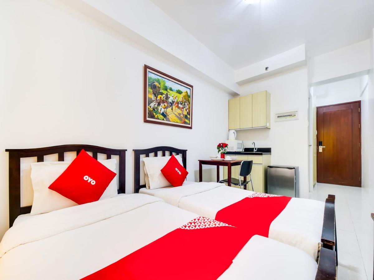 Oyo 893 Dian Suites Makati Manila Luaran gambar