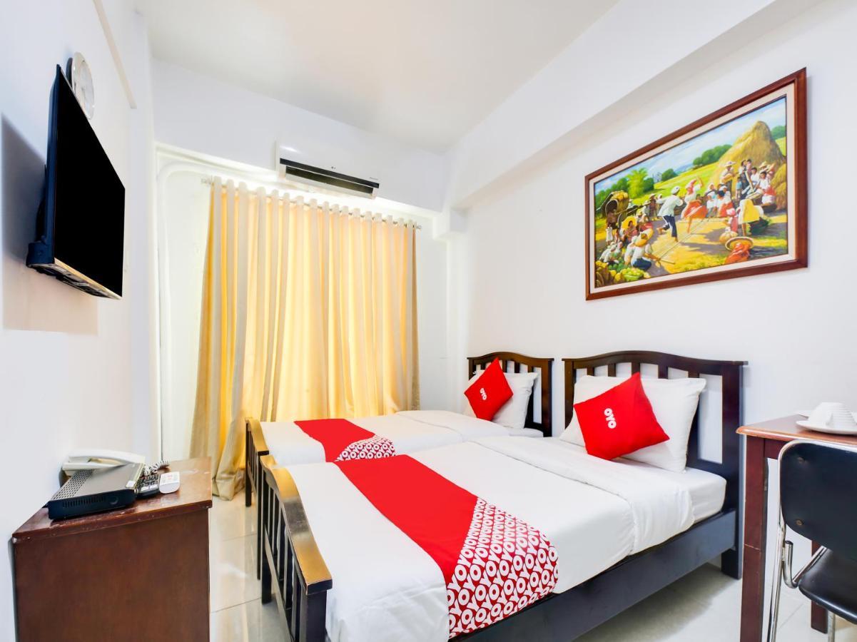 Oyo 893 Dian Suites Makati Manila Luaran gambar