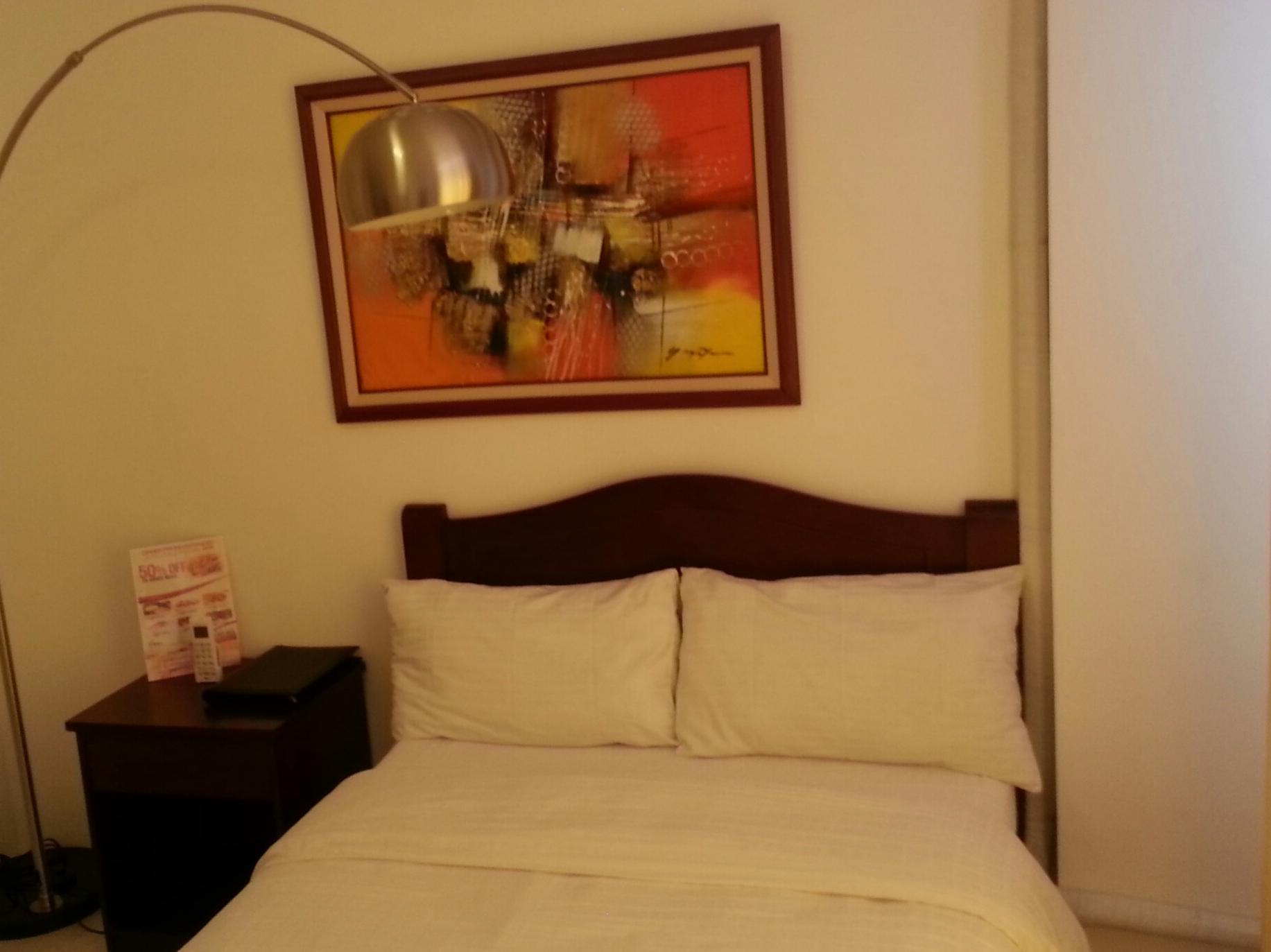 Oyo 893 Dian Suites Makati Manila Luaran gambar
