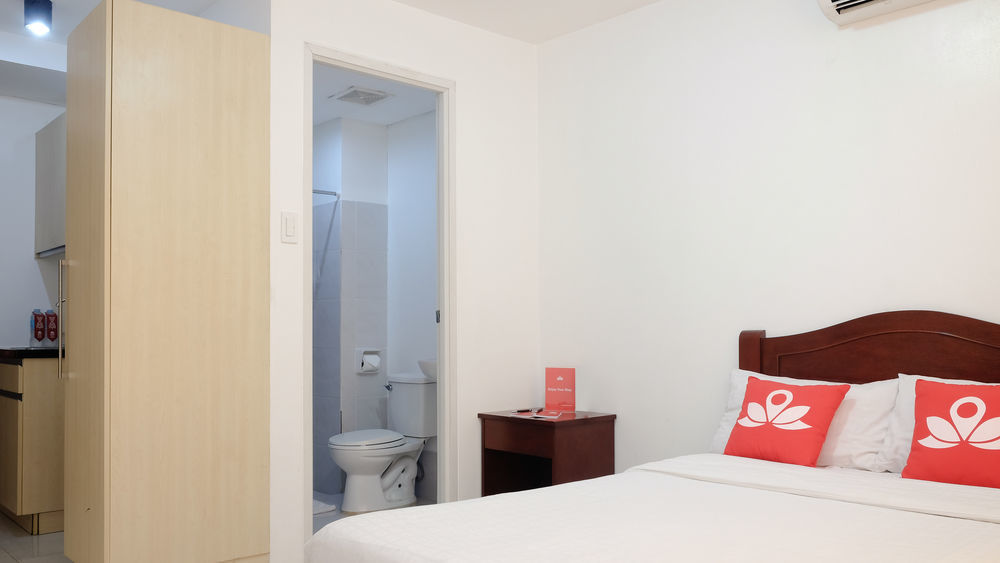 Oyo 893 Dian Suites Makati Manila Luaran gambar
